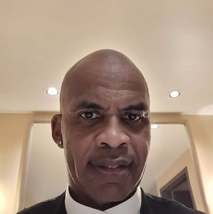 Meet your Posher, Gregory
